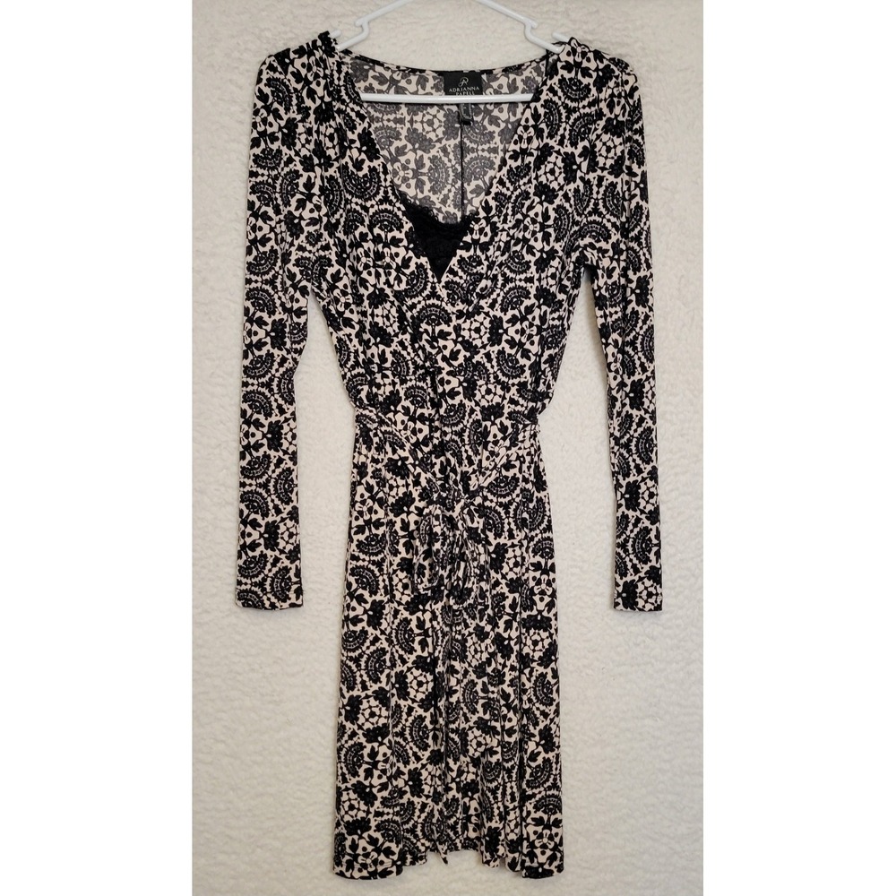 Adrianna Papell Women's Wrap Dress Size 10 Black White Long Sleeve Floral‎ 1103